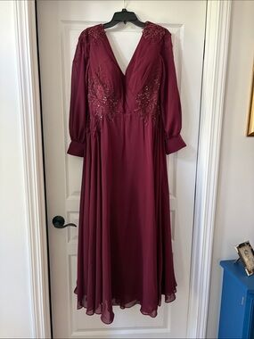 hardware detail cut-out maxi dress in black Halterneck outs at the waist VICE CITY - Bralette Color:Petal Pink Suede Shoes